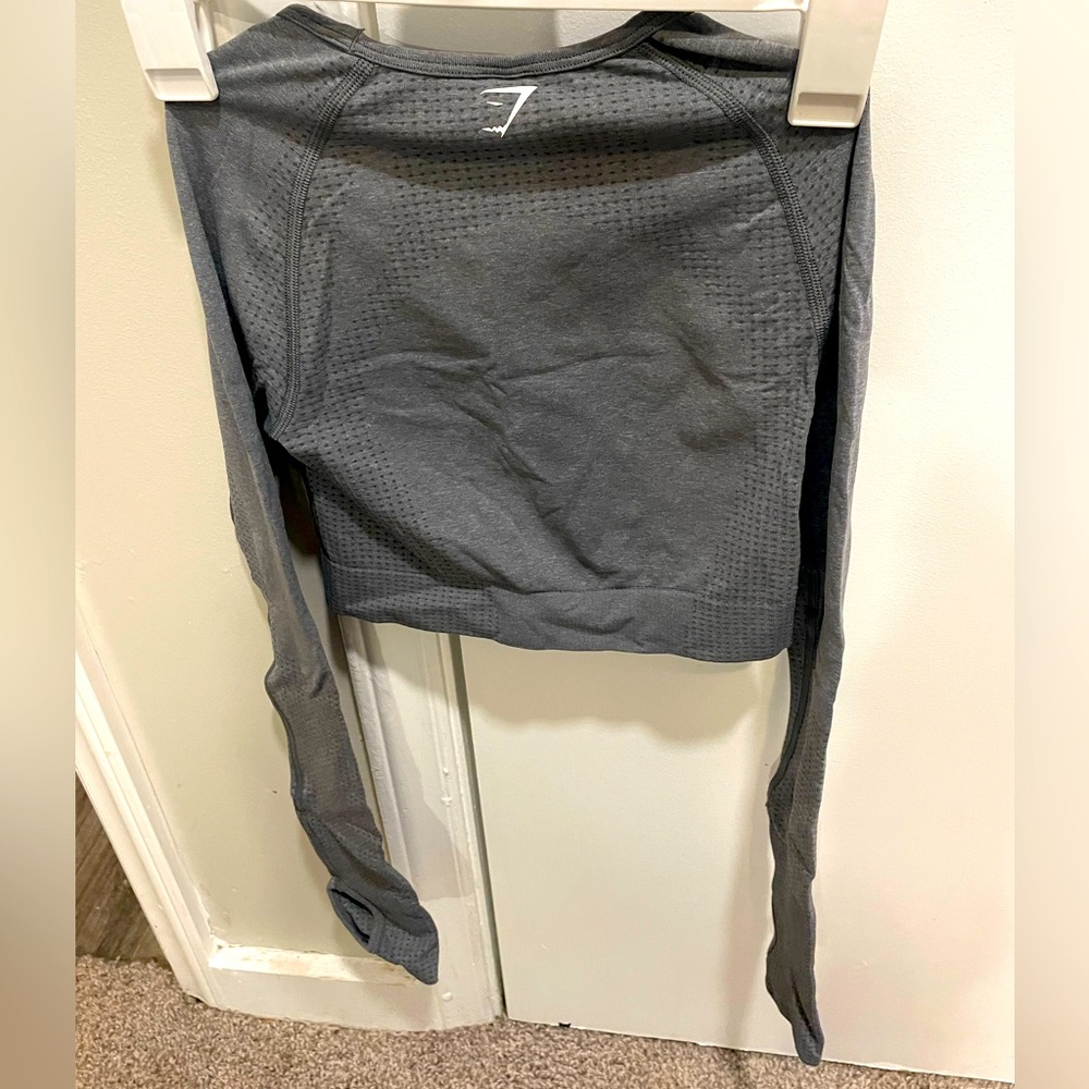 Gymshark Top - Picture 2 of 3